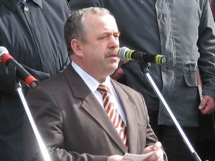 Валерий Долголёв на открытии выставки