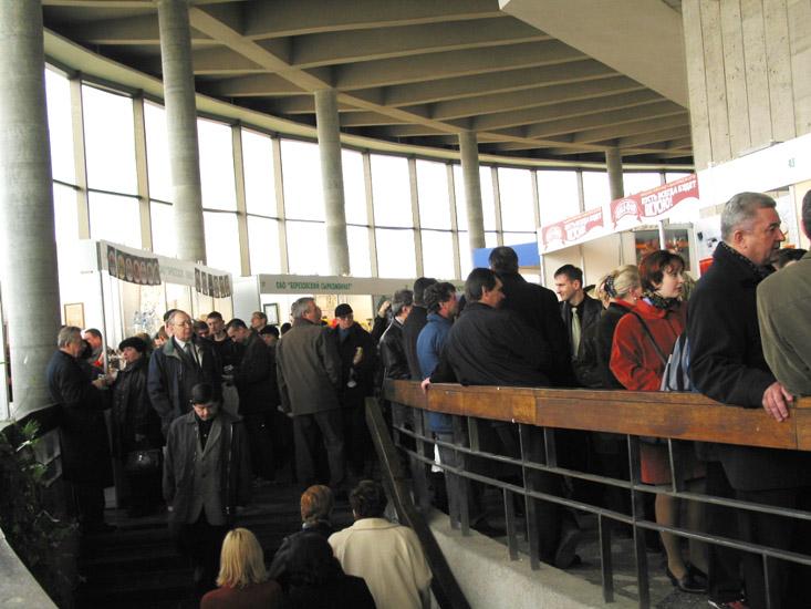 Ярмарочные ряды у кинотеатра «Беларусь»